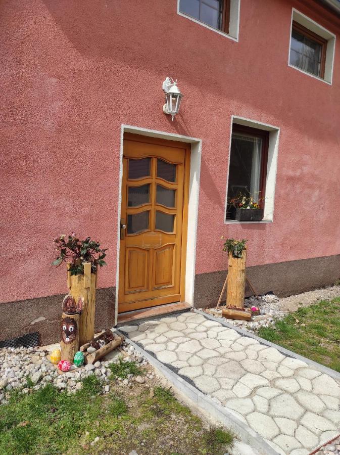 Lisov Ranc Cerveny Mlyn别墅 外观 照片